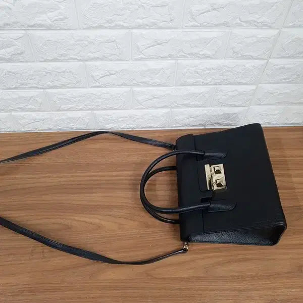 [BUNJANG] FURLA Hula Tote &amp; Crossbody Bag / FURLA 훌라 토트백 &amp; 크로스백
