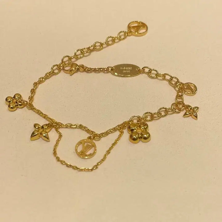 [BUNJANG] Louis Vuitton Gold Flower Charm Bracelet / 루이비통 골드 플라워 참 팔찌