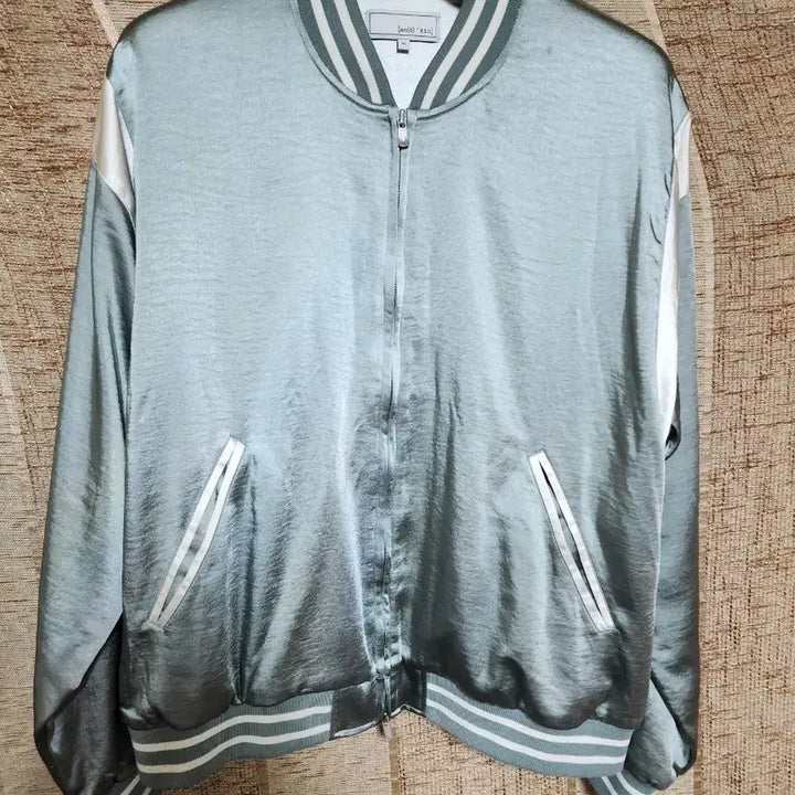 [BUNJANG] Kith Satin Bomber Jacket (XL) / 키스 (KITH)앤킨 새틴 봄버 자켓 (XL)