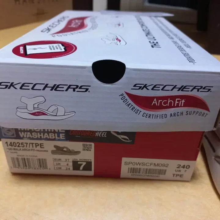 [BUNJANG] Skechers Go Walk Arch Fit Sandals Gray / [235] 스케쳐스 고워크 아치핏 샌들 그레이 새상품