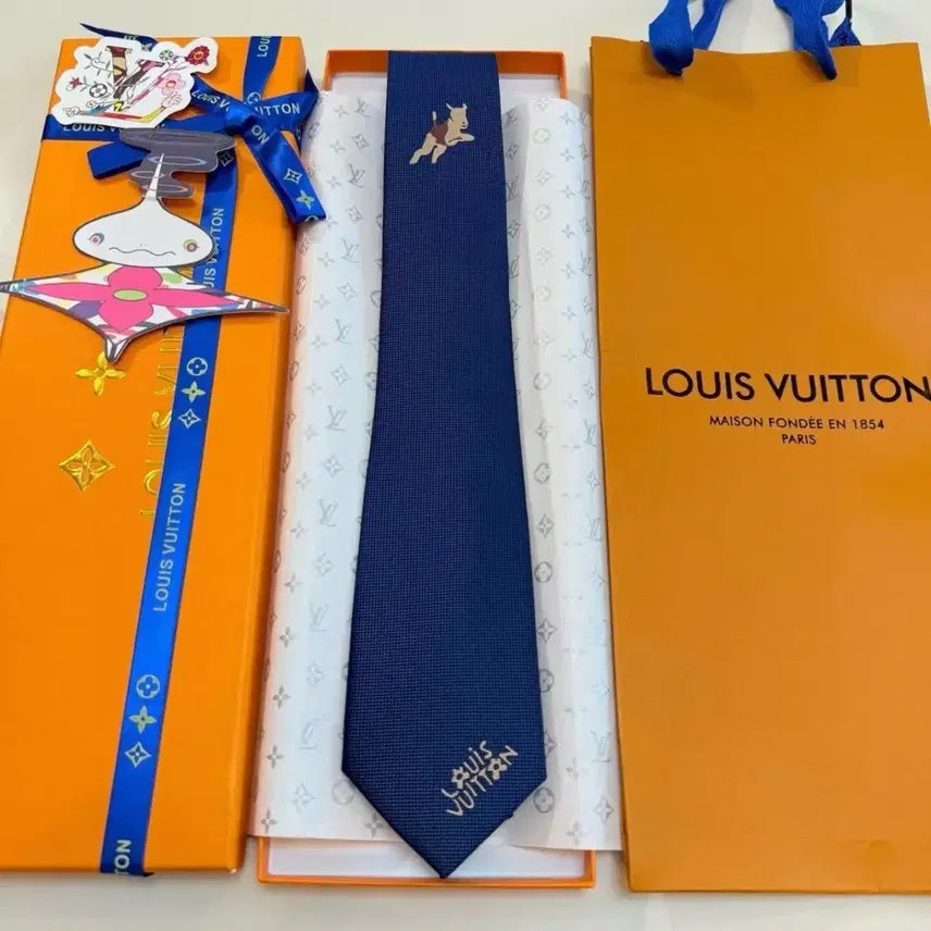 [BUNJANG] Louis Vuitton Dog Embroidery Navy Tie / 루이비통 강아지 네이비 넥타이