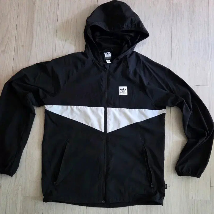 [SOLD OUT] 아디다스 패커블 바람막이 L