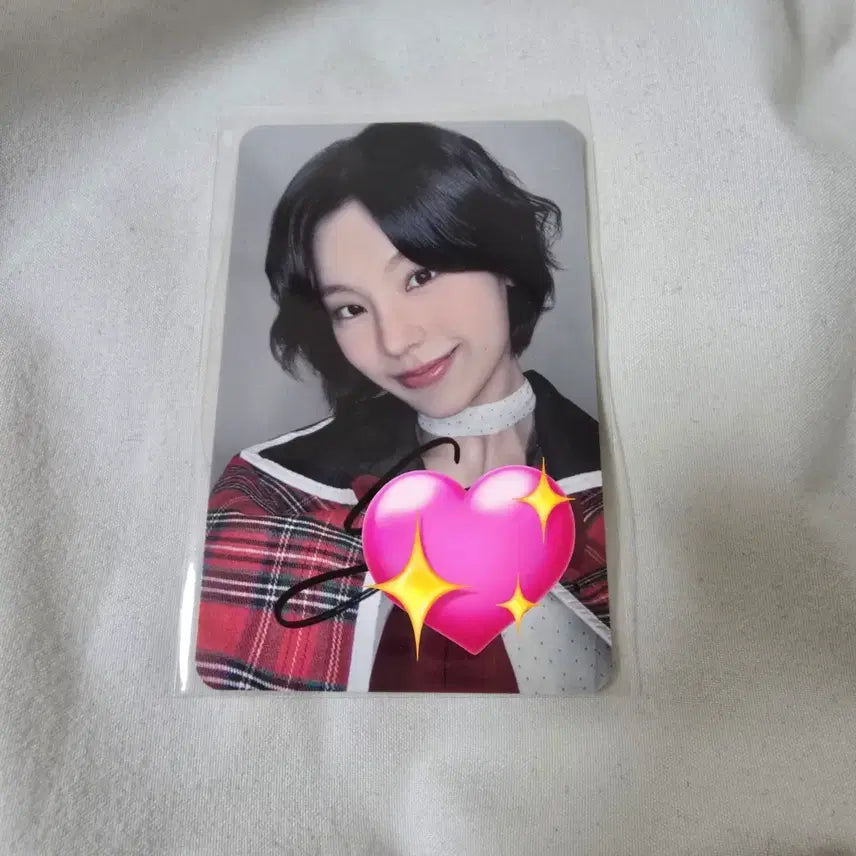 [BUNJANG] ITZY Yeji GWBG Signed Photocard / 있지 예지 gwbg 싸인 포카