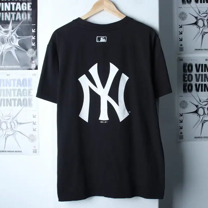 [SOLD OUT] (2XL-3XL) MLB 엠엘비 반팔 티셔츠 뉴욕양키즈 협업-18569