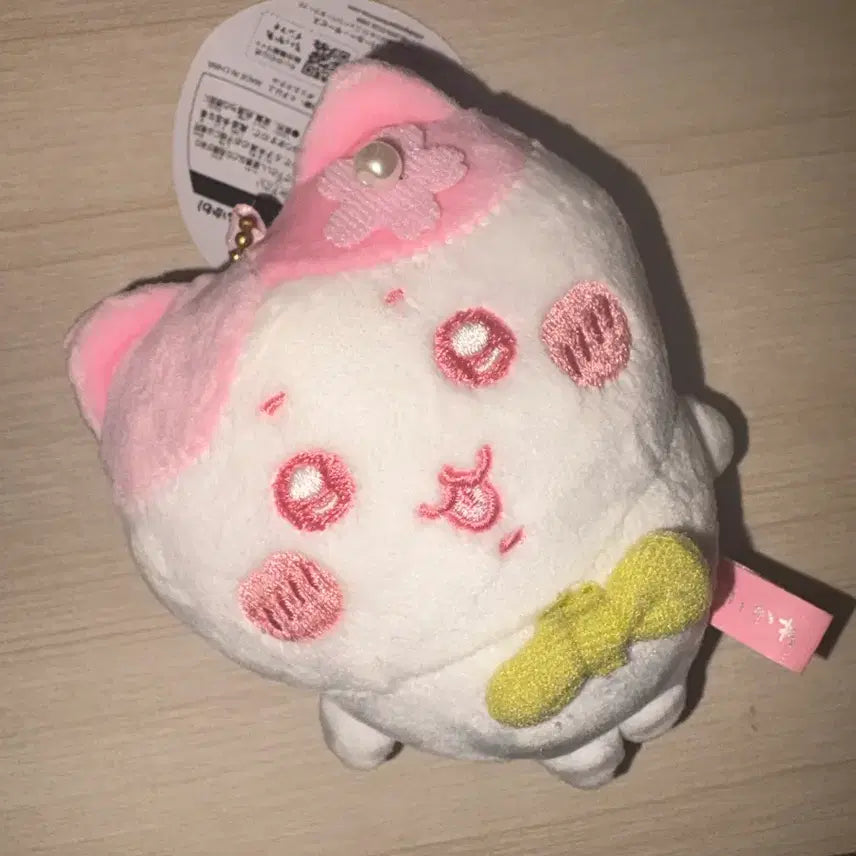 [BUNJANG] Hachiware Cherry Blossom Keychain / 하치와레 벛꽃 키링 팝니다