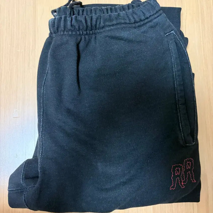 [BUNJANG] Essence Room Initial Edition Sweatpants / 에센스룸 초판 스웻팬츠