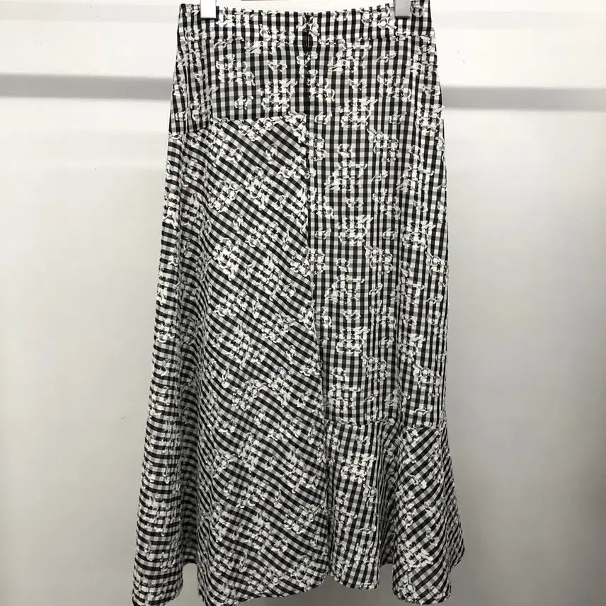 [BUNJANG] Hanseom From The Store Mermaid Checkered Skirt / 한섬 폼더스토어 머메이드 체크 스커트 S