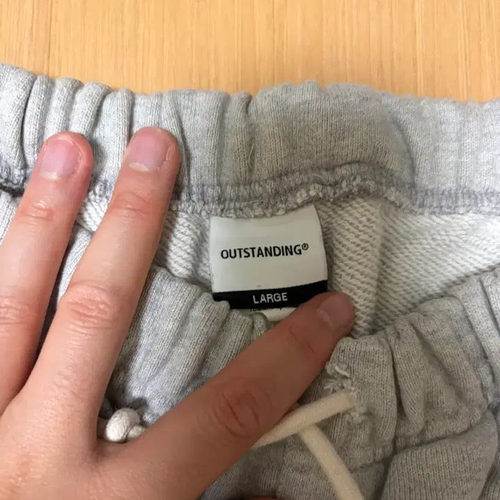 [BUNJANG] Outstanding Sweatpants L / 아웃스탠딩 스웻팬츠 L