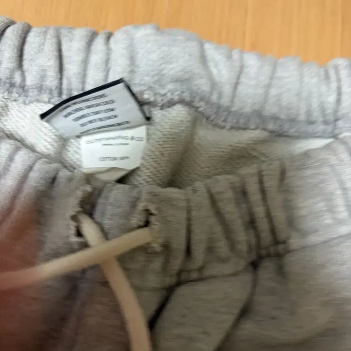[BUNJANG] Outstanding Sweatpants L / 아웃스탠딩 스웻팬츠 L