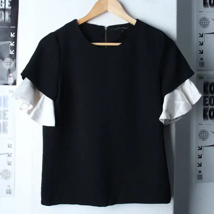 [BUNJANG] W(S-M) G-Cut Layered Black T-shirt / W(S-M) 지컷 반팔 티셔츠 레이어드 블랙 폴리 유니크-1856D