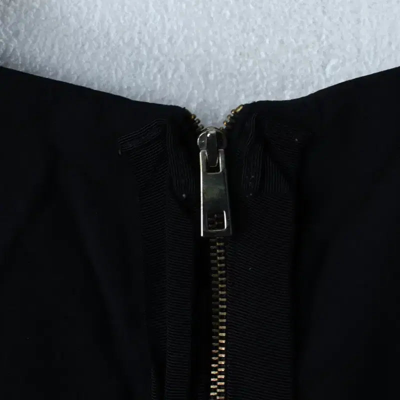 [BUNJANG] W(S-M) G-Cut Layered Black T-shirt / W(S-M) 지컷 반팔 티셔츠 레이어드 블랙 폴리 유니크-1856D