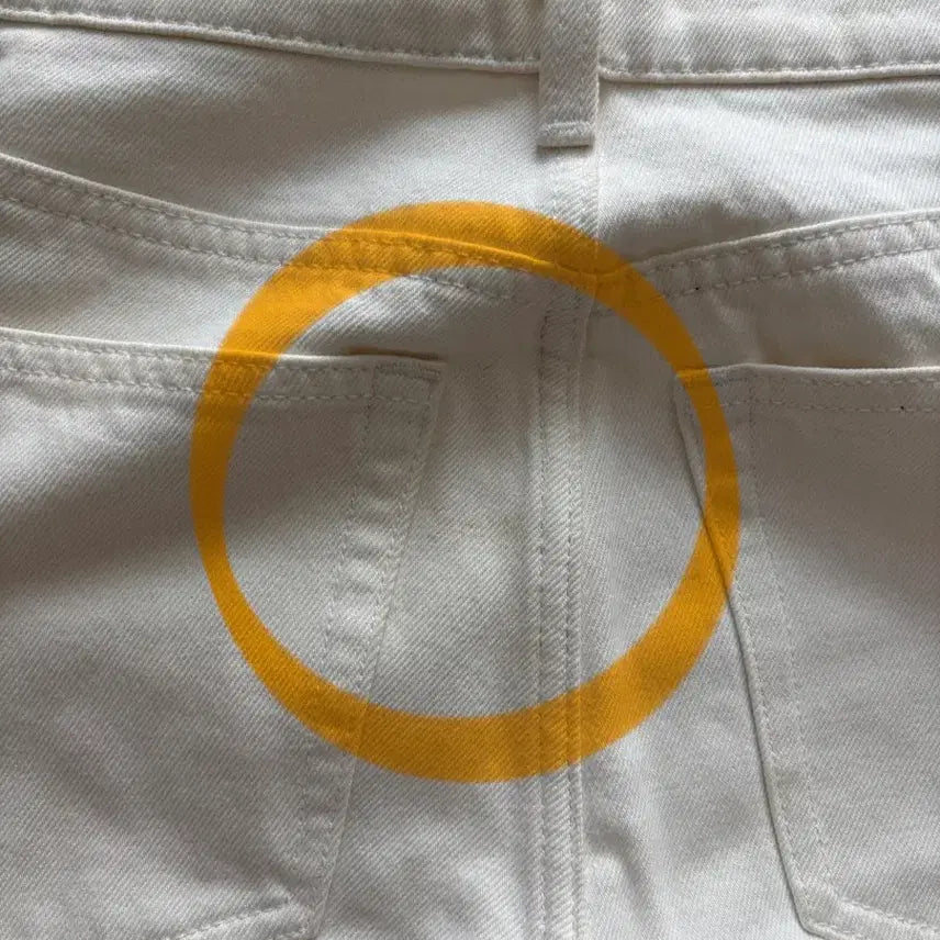 [SOLD OUT] ARKET 아르켓 아이보리 데님 (오염 있음)