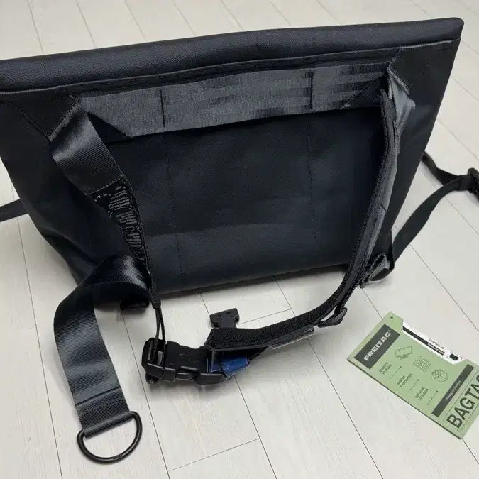 [BUNJANG] Freitag F685 Henry Messenger Bag / 프라이탁 F685 헨리 메신저백 블랙/네이비