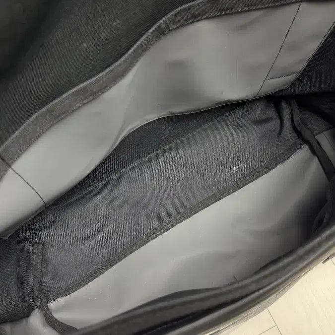 [BUNJANG] Freitag F685 Henry Messenger Bag / 프라이탁 F685 헨리 메신저백 블랙/네이비