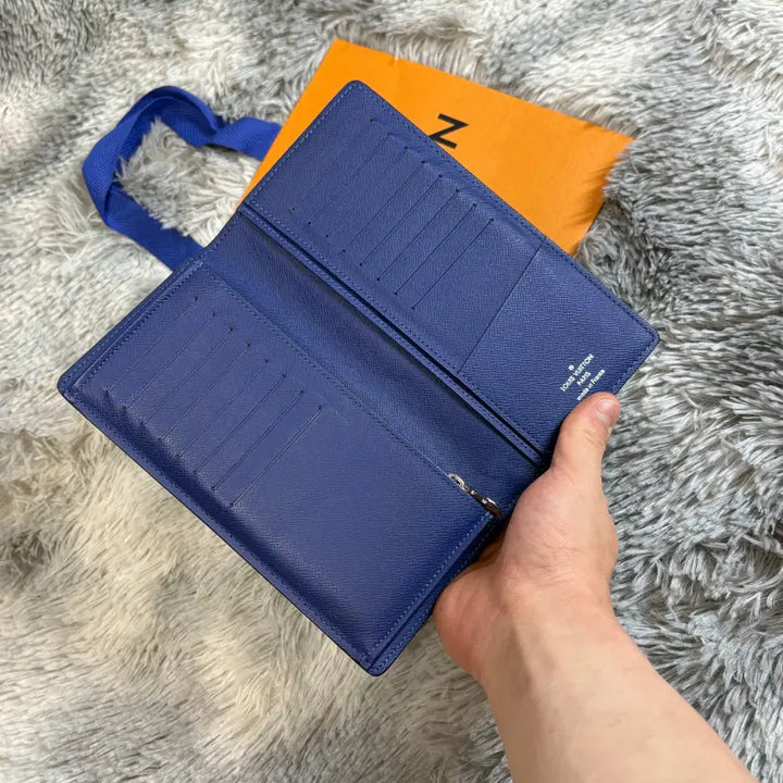 [BUNJANG] Louis Vuitton Brazza Wallet Cobalt Blue Long Wallet / 루이비통 브라짜월릿 장지갑 코발트블루