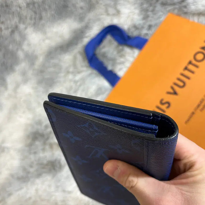 [BUNJANG] Louis Vuitton Brazza Wallet Cobalt Blue Long Wallet / 루이비통 브라짜월릿 장지갑 코발트블루