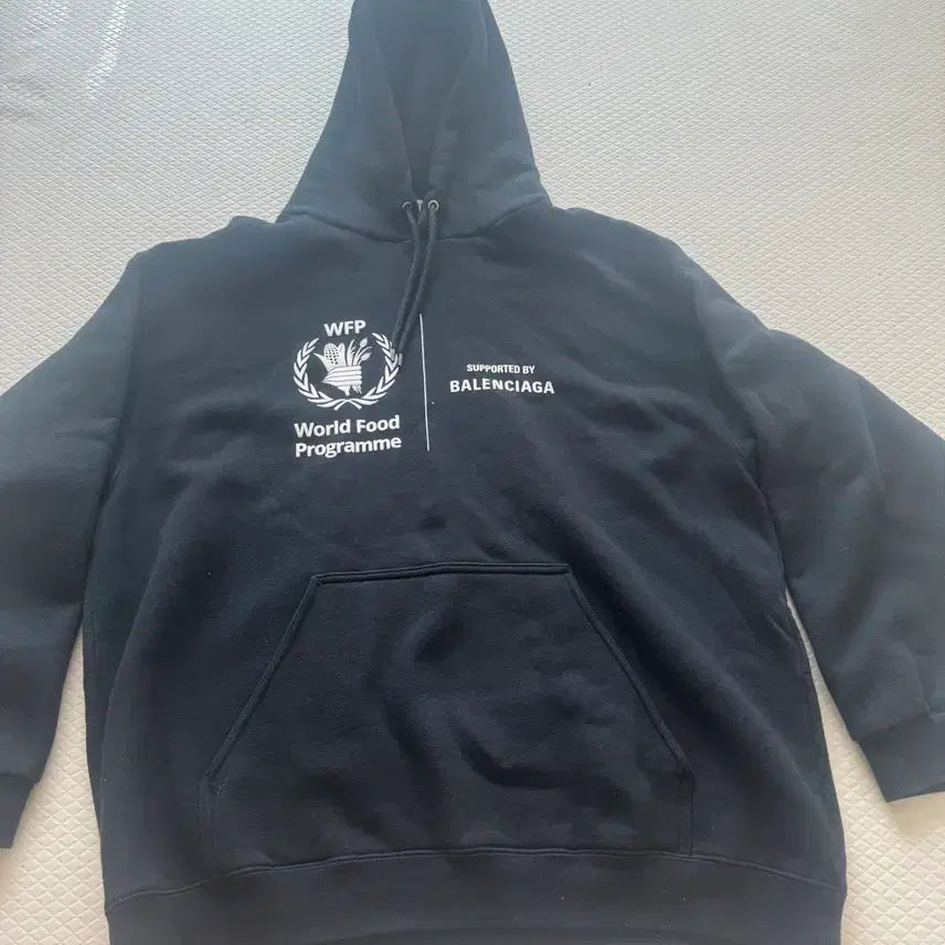 [SOLD OUT] 발렌시아가 WFP 후드티 블랙