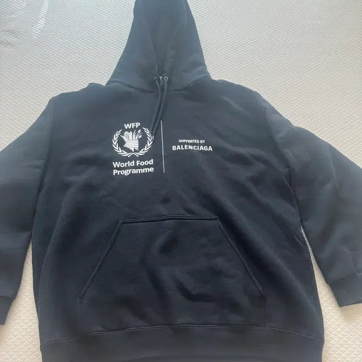 [SOLD OUT] 발렌시아가 WFP 후드티 블랙