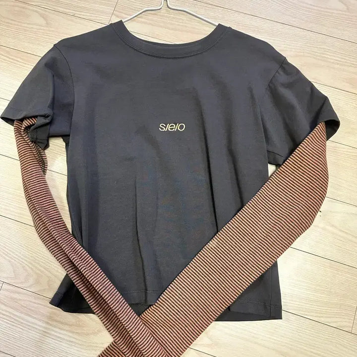 [BUNJANG] SEO Striped Layered T-Shirt / seo 에스이오 s/e/o