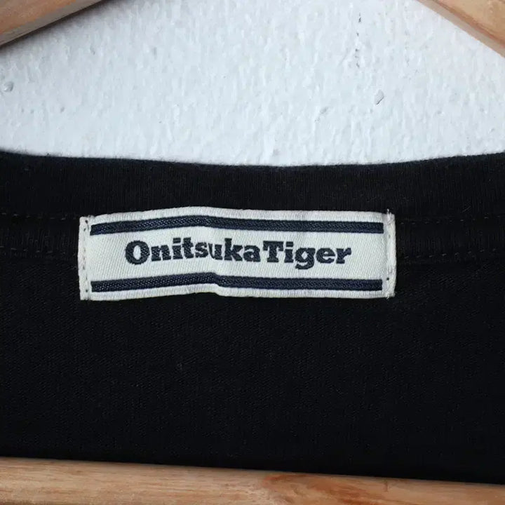 [BUNJANG] Onitsuka Tiger Big Logo Flower T-shirt / W(S-M) 오니츠카타이거 반팔 티셔츠 빅로고 플라워 블랙-18575