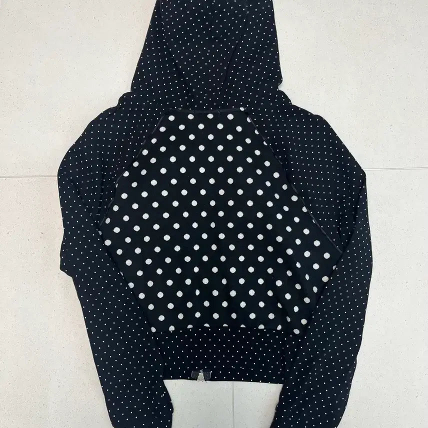 [BUNJANG] Hug Your Skin Dot Big Pocket Hooded Zip-up / 허그유어스킨 도트 빅 포켓 후드집업