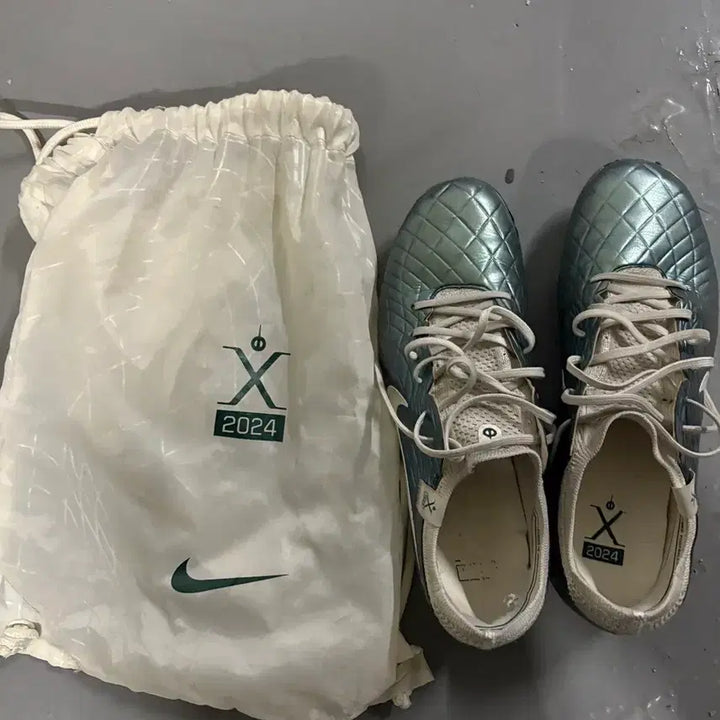 [BUNJANG] Nike Tiempo 30th Anniversary AG Football Boots / 티엠포 30주년 270 AG