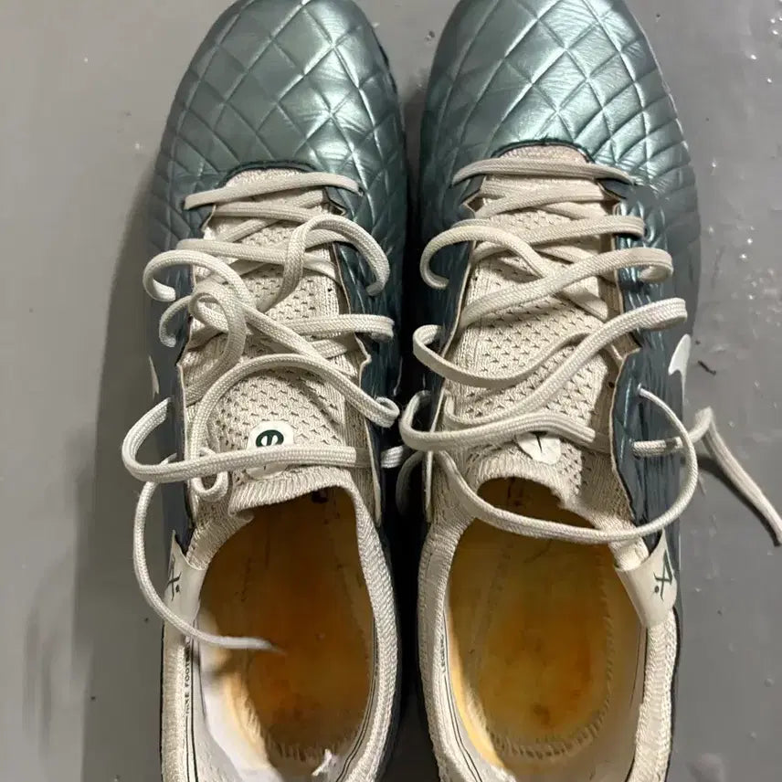 [BUNJANG] Nike Tiempo 30th Anniversary AG Football Boots / 티엠포 30주년 270 AG