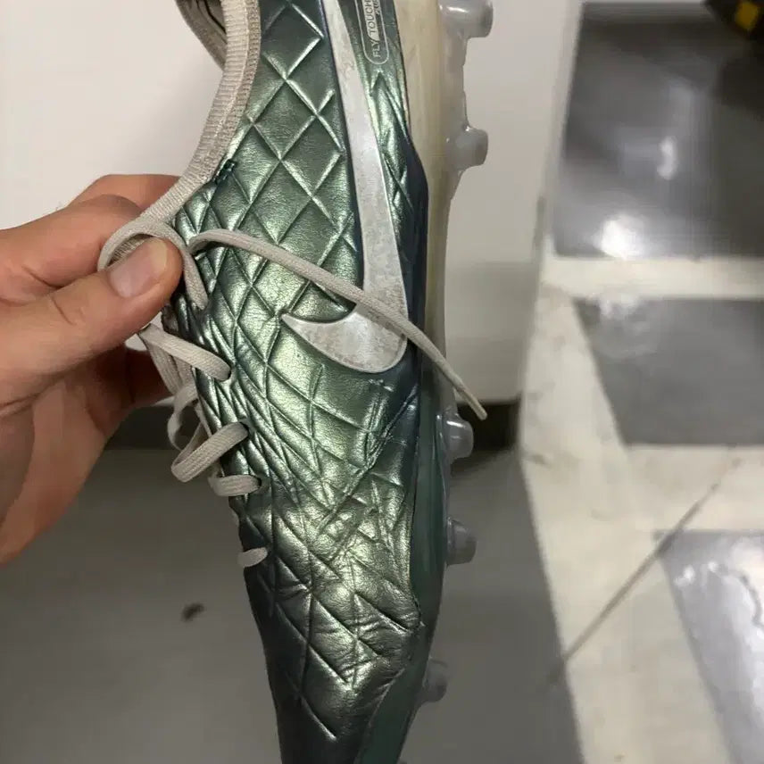 [BUNJANG] Nike Tiempo 30th Anniversary AG Football Boots / 티엠포 30주년 270 AG