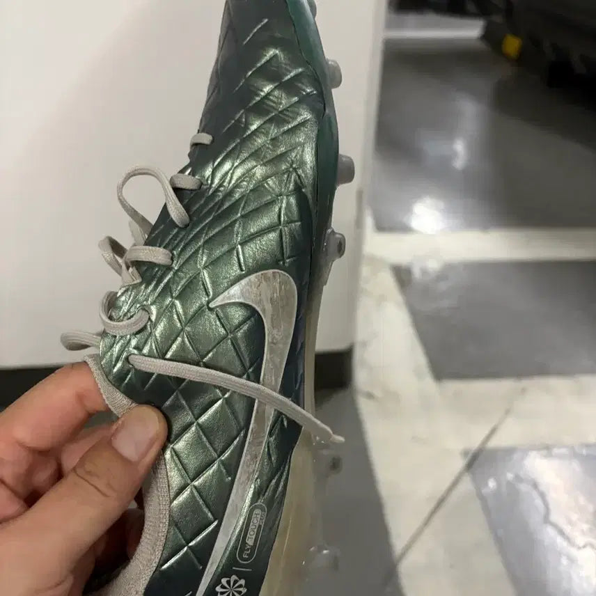[BUNJANG] Nike Tiempo 30th Anniversary AG Football Boots / 티엠포 30주년 270 AG