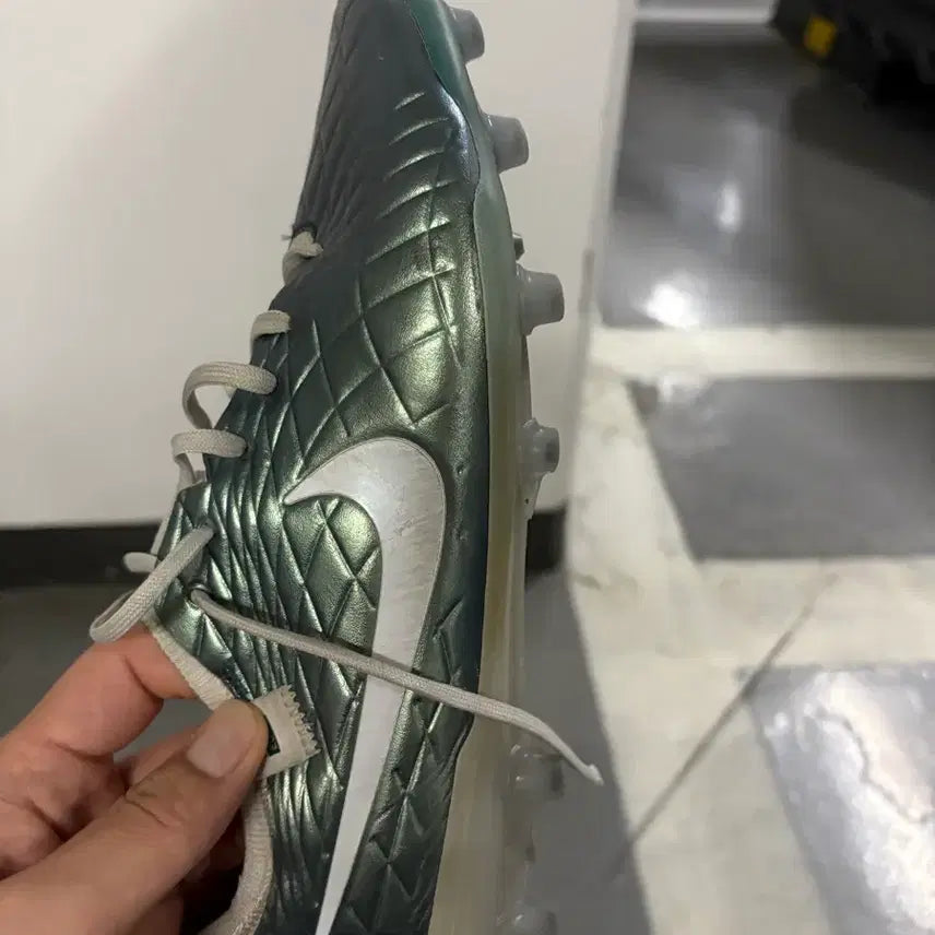 [BUNJANG] Nike Tiempo 30th Anniversary AG Football Boots / 티엠포 30주년 270 AG