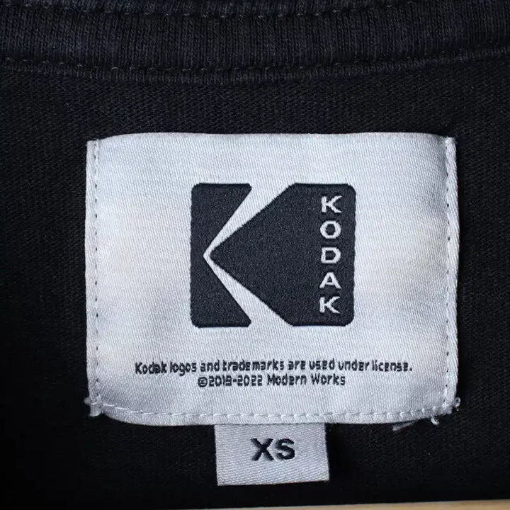 [BUNJANG] Kodak Lettering Black T-shirt / (XS-S) 코닥 반팔 티셔츠 레터링 블랙 올드스쿨-1857C