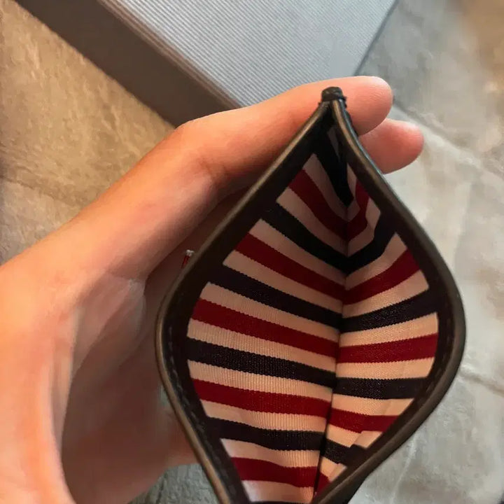 [SOLD OUT] 톰브라운 삼선 카드지갑 정품(약간의 네고가능)