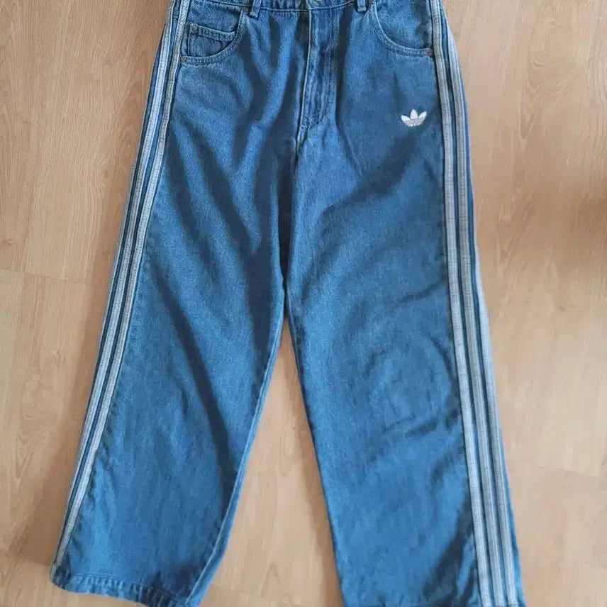 [BUNJANG] Adidas Originals Adicolor Denim Track Pants / 아디다스 오리지널 아디컬러 데님 트랙팬츠 63