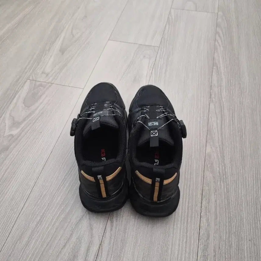 [BUNJANG] K2 Black Gore-Tex Trekking Shoes 235 / K2 블랙 고어텍스 트레킹화 235