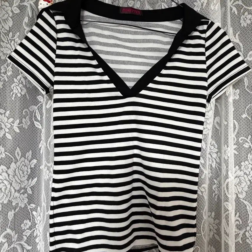 [BUNJANG] RONETTES Striped Short Sleeve T-shirt / RONETTES 검흰 스트라이프 줄무늬 반팔 티셔츠