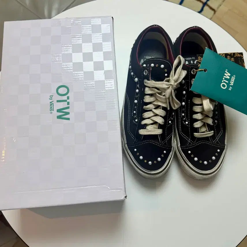 [BUNJANG] Vans OTW Old Skool Reissue Pearlized Black Sneakers / 반스 OTW 올드스쿨 리이슈 펄라이즈드 블랙 270mm