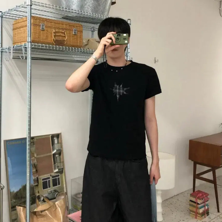 [BUNJANG] Black Printed Cropped T-Shirt / 블랙 프린팅 반팔 티셔츠
