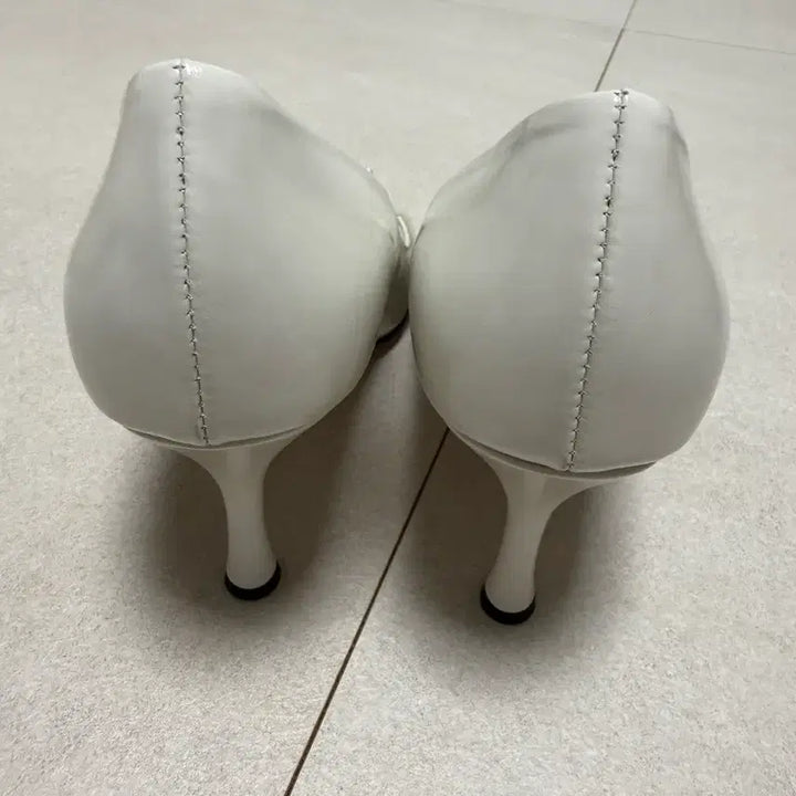 [BUNJANG] MULL Sheer Pearl Wedding Pumps / 뮬 MULL 웨딩슈즈 235사이즈