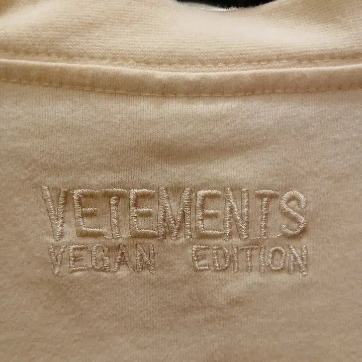 [SOLD OUT] 7/51 VETEMENTS 베트멍 비건 로고 오버사이즈 반팔티 XL