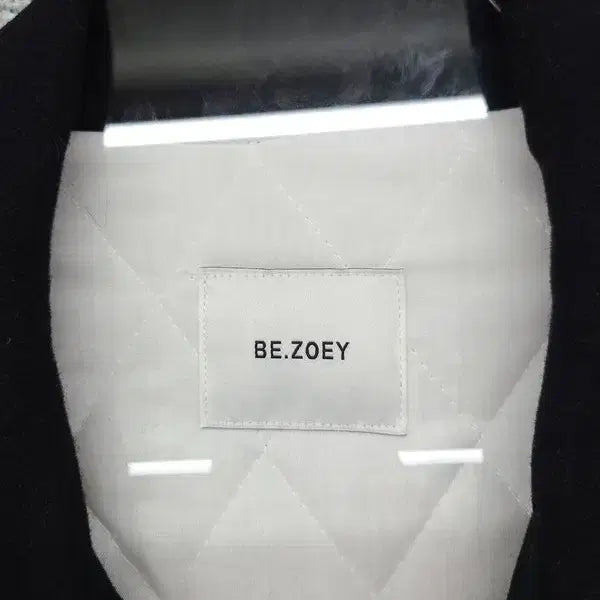 [BUNJANG] BE JOEY Black and Ivory Two-Tone Jacket / BE JOEY 크림 블랙 투톤 자켓 F