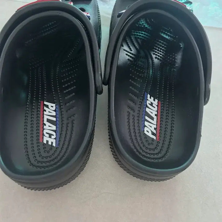 [BUNJANG] Palace Crocs Classic Clog Black 270 / 팔라스 x 크록스 클래식 클로그 블랙 270