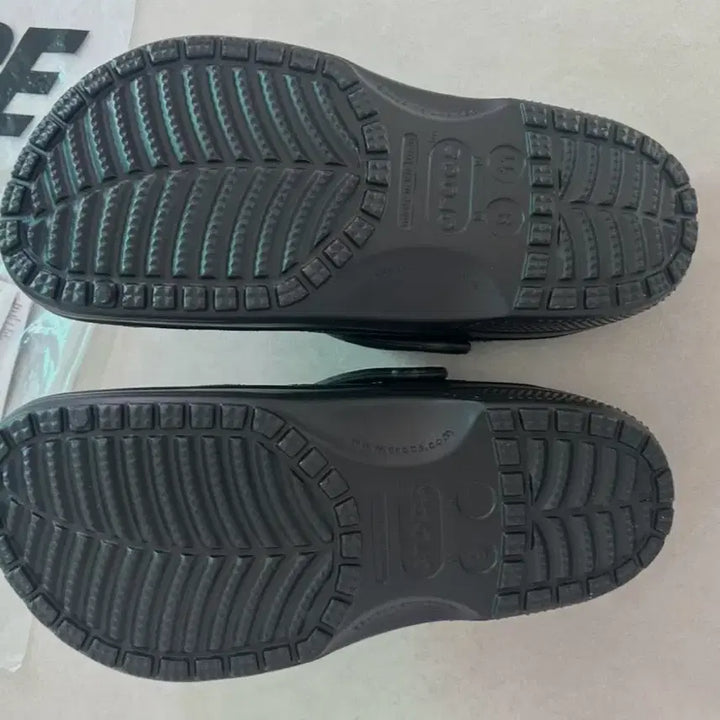 [BUNJANG] Palace Crocs Classic Clog Black 270 / 팔라스 x 크록스 클래식 클로그 블랙 270