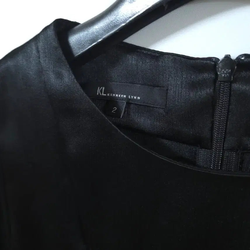 [BUNJANG] KL Kenneth Lynn Black Satin Blouse / KL 케네스린 블랙 긴팔 블라우스 55