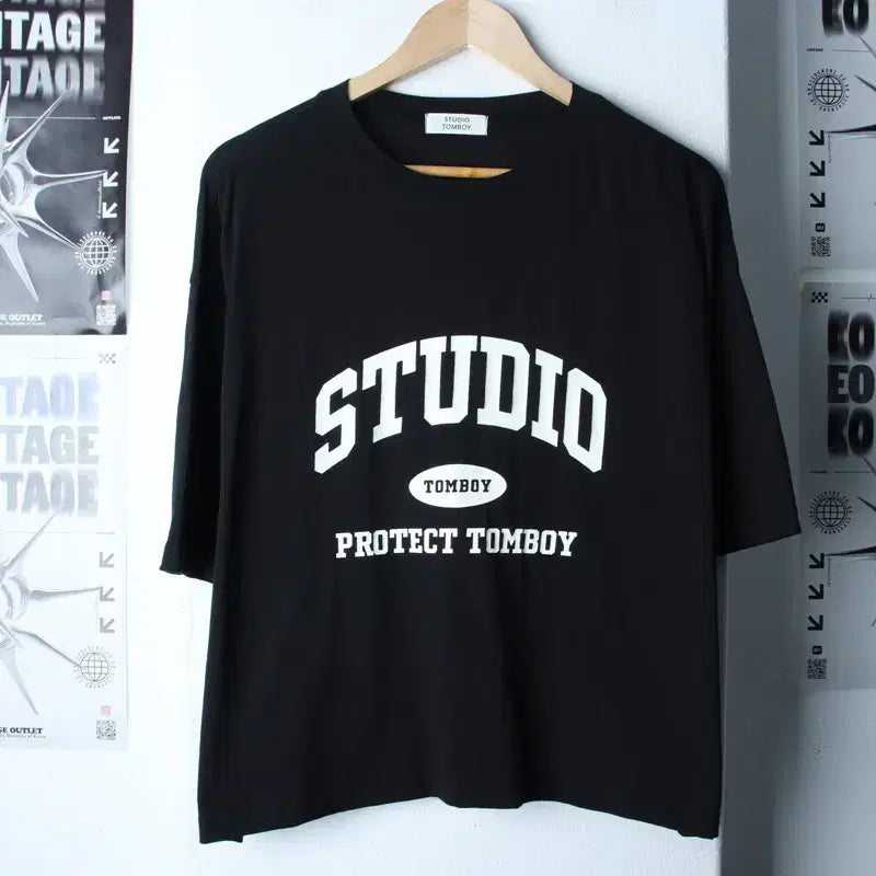 [BUNJANG] W(F) Studio Tomboy Big Logo Semi-Crop T-shirt / W(F) 스튜디오 톰보이 반팔 티셔츠 빅로고 세미크롭 블랙-18588