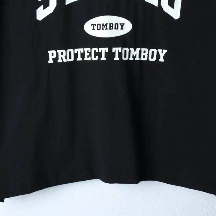 [BUNJANG] W(F) Studio Tomboy Big Logo Semi-Crop T-shirt / W(F) 스튜디오 톰보이 반팔 티셔츠 빅로고 세미크롭 블랙-18588