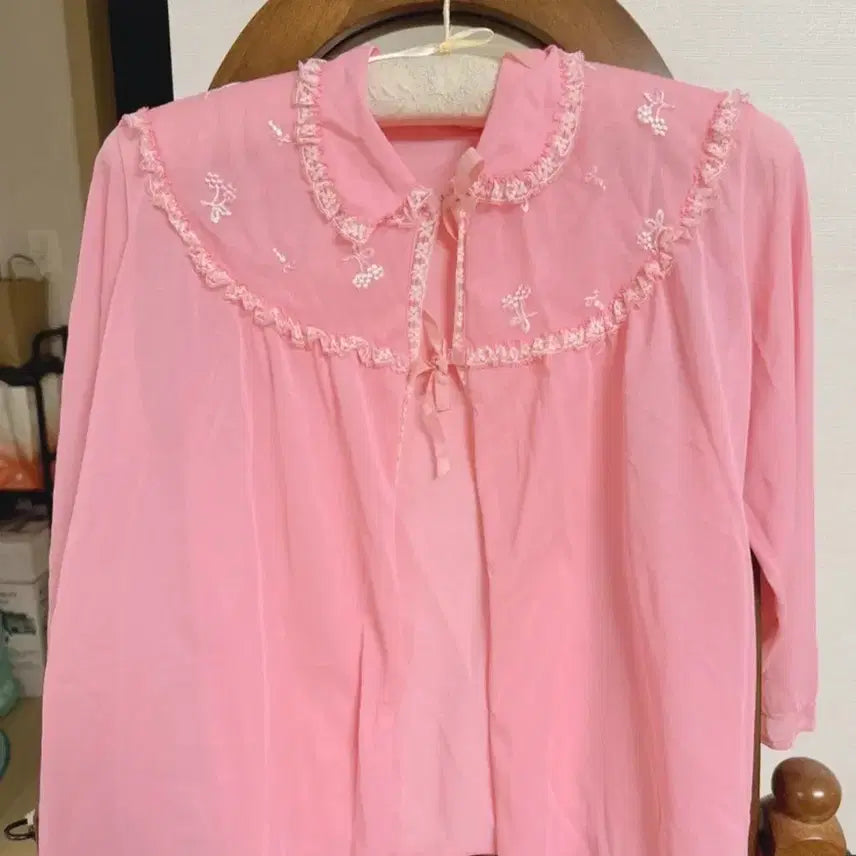 [BUNJANG] Vintage Refashioned Pink Lace Blouse / 빈티지 리폼탑 핑크 레이스