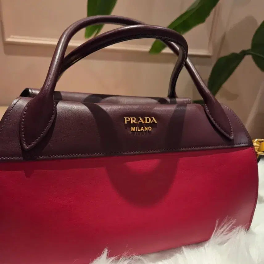 [BUNJANG] Prada Two-Tone Bowling Bag / 프라다 투톤 가방 숄더 스트랩 포함 (볼링백)