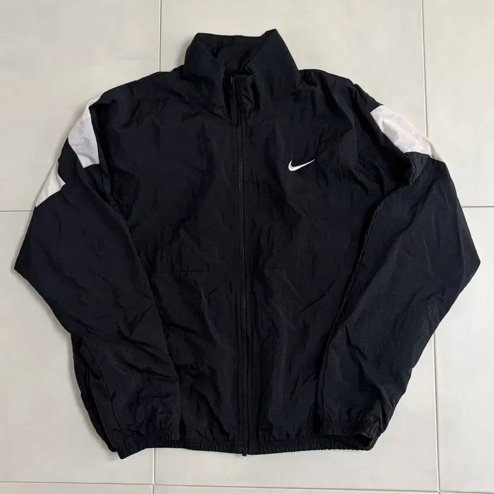[SOLD OUT] 나이키 스타팅파이브 바람막이 L