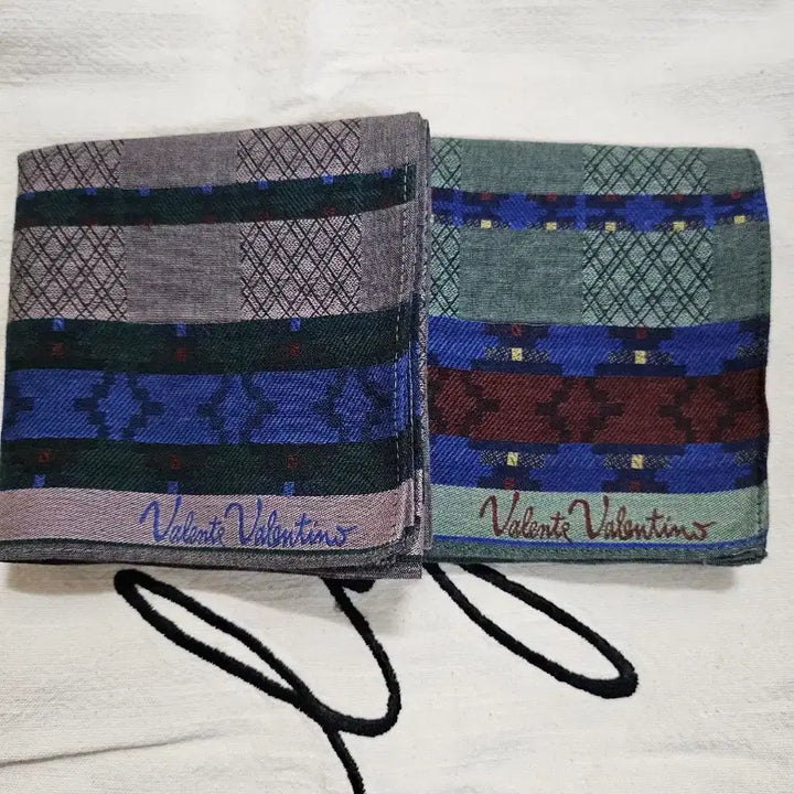 [SOLD OUT] 2장일괄)발렌티노/발렌테 손수건