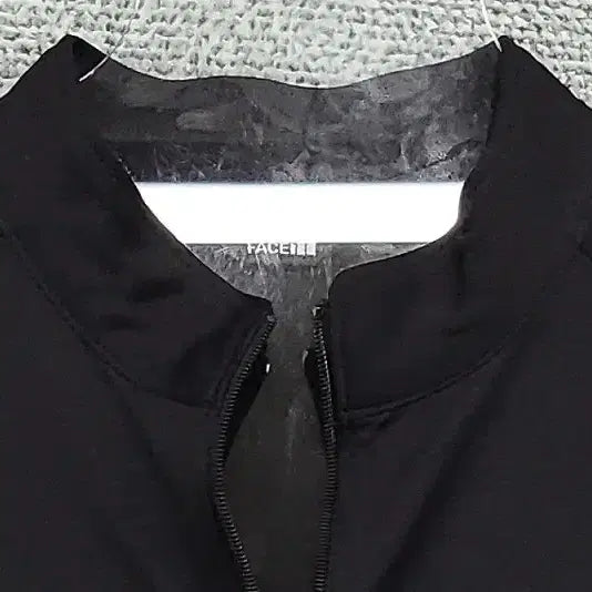 [BUNJANG] The North Face Black Logo Training Half-Zip Long Sleeve Shirt / 노스페이스 블랙 로고 트레이닝 반집업 긴팔티 M